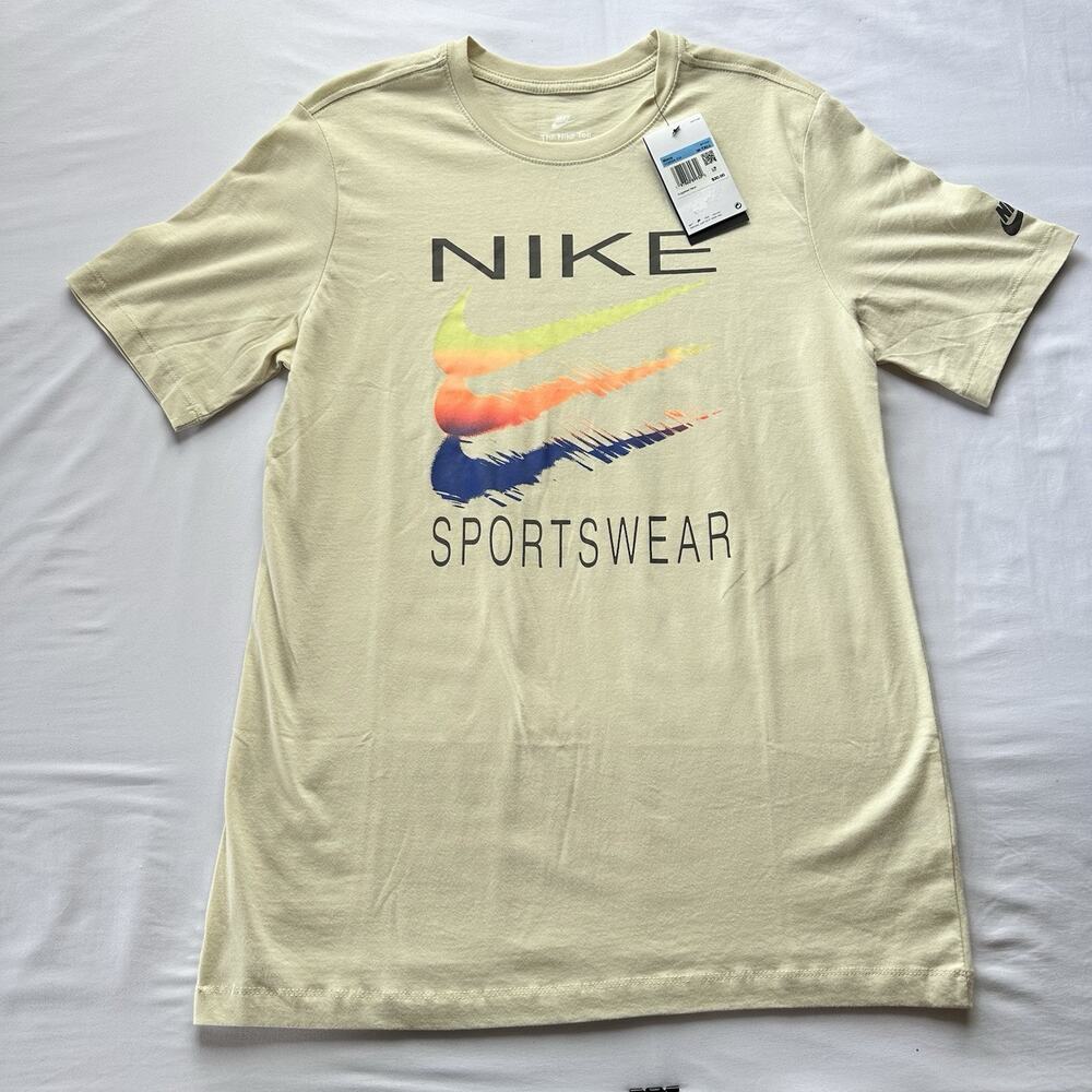 Nike Men’s Sportswear Club T-Shirt Big & Tall Size M Ivory Short Sleeve New